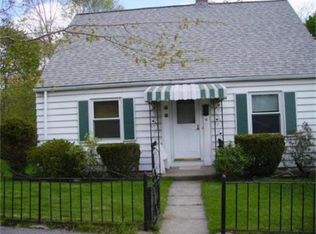 9 Harwich St, Worcester, MA 01607