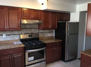 271 Holt Pl, Bronx, NY 10467