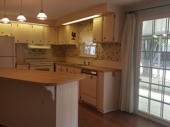 5th image of 4707 Lake Front Dr