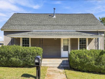 105 S 6th St, Easley, SC, 29640