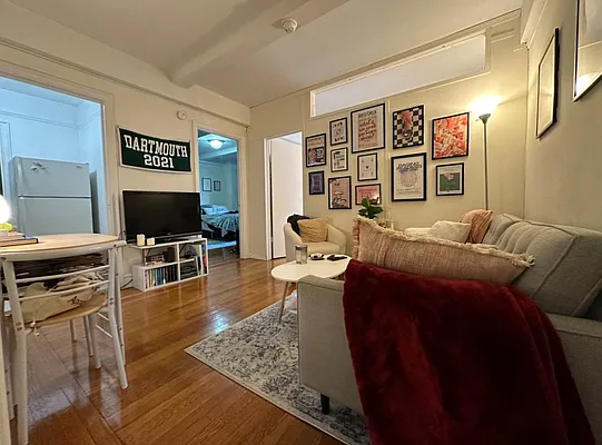 Rented by Green Home NY Realty LLC | media 2