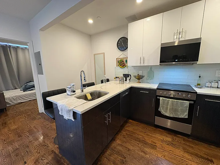 138-28 Queens Blvd #4L — Photo 2