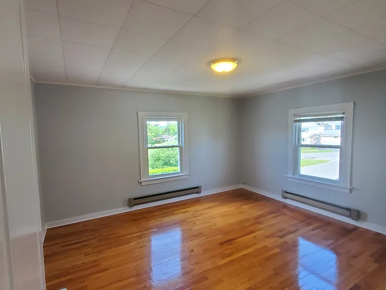 1607 Allen St — Photo 10