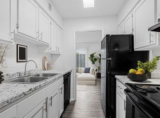 10611 Abercorn St APT 186, Savannah, GA 31419