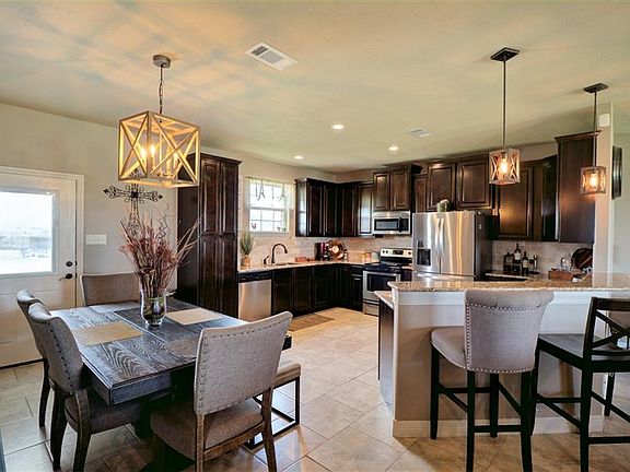 5th image of 1501 Clark Ct