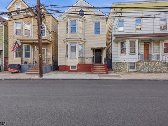 23 Fillmore St, Newark, NJ 07105