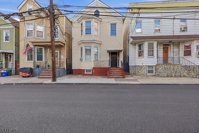 23 Fillmore St photo 1