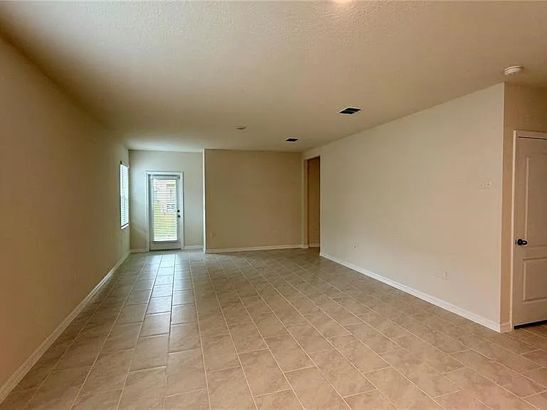 3314 Pine Lily Ave — Photo 9