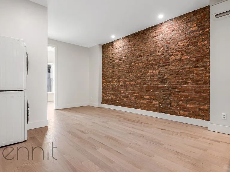 893 4th Ave #3L — Photo 4