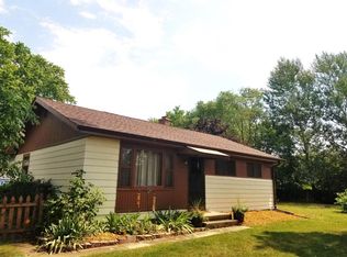 7386 S 36th St, Franklin, WI 53132