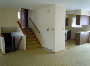 593 Waycross Rd, Cincinnati, OH 45240