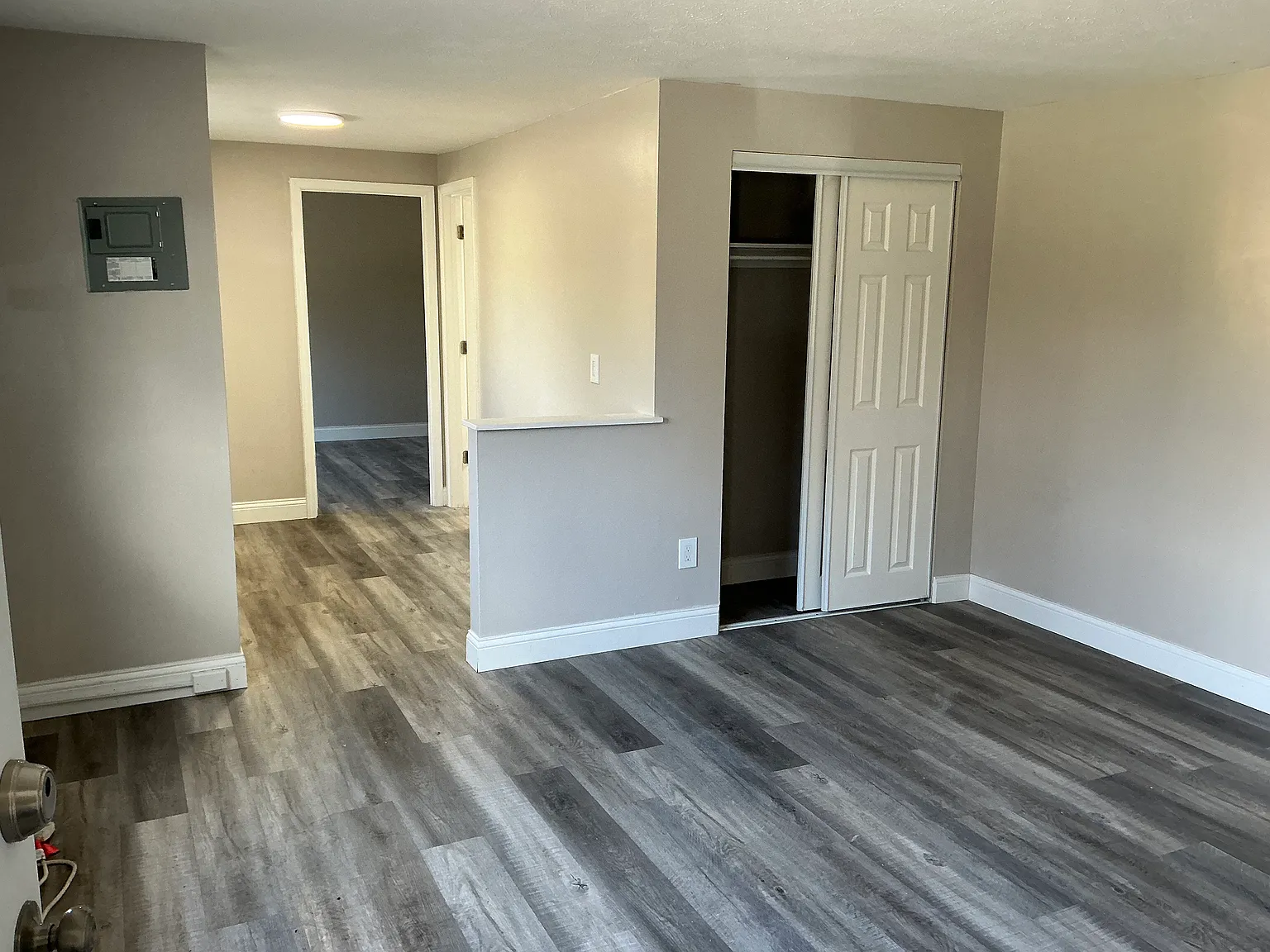 1 bed, 570 sqft, $950 — Photo 3