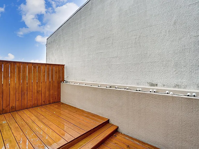 114 E Corry St — Photo 31