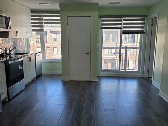 5th image of 3401 Ridgeway Dr #301