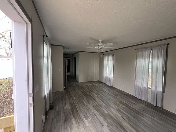 2nd image of 1713 Pella Ave #34