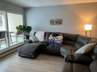 1911 Viking Dr NW #8, Rochester, MN 55901