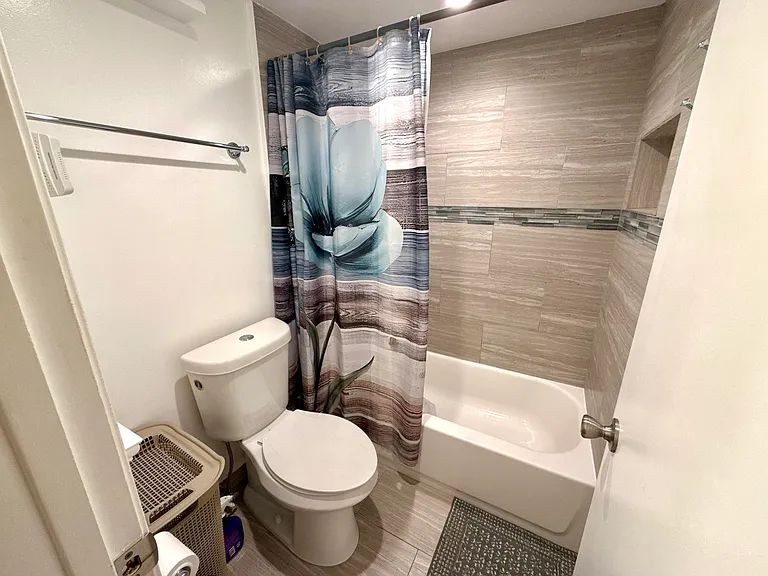 2828 Casita Way #105C — Photo 7