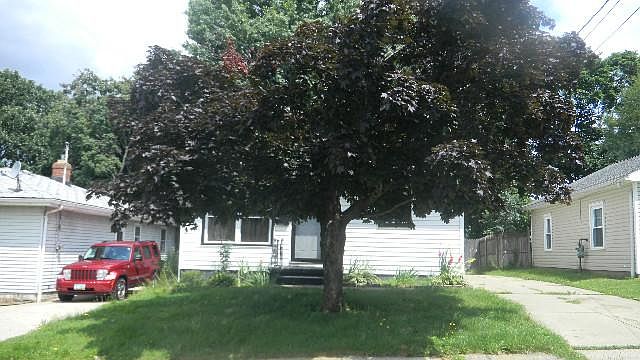 1st image of 885 Lindsay Ave