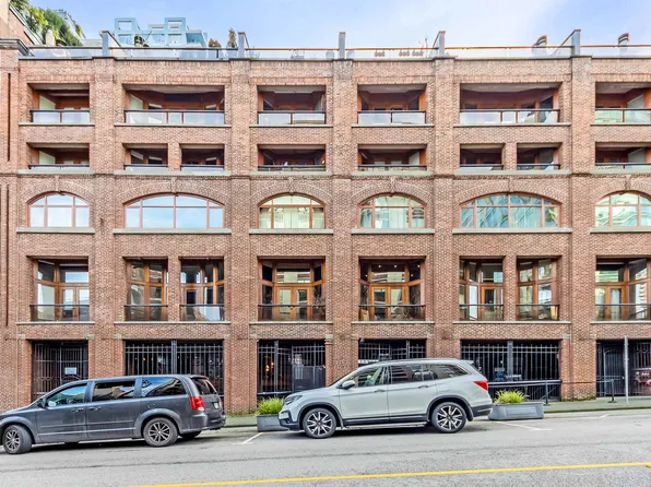 550 Beatty St #5-1, Vancouver, BC V6B 2L3