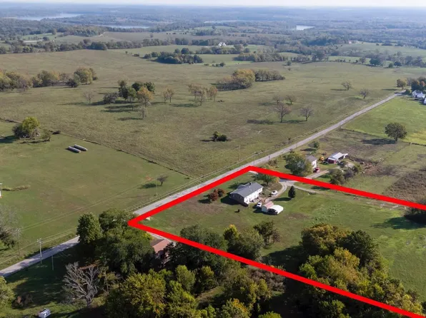 148 E Dade 92, Greenfield, MO 65661