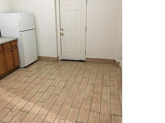 2nd image of 3049 W Arthington St Fl 1