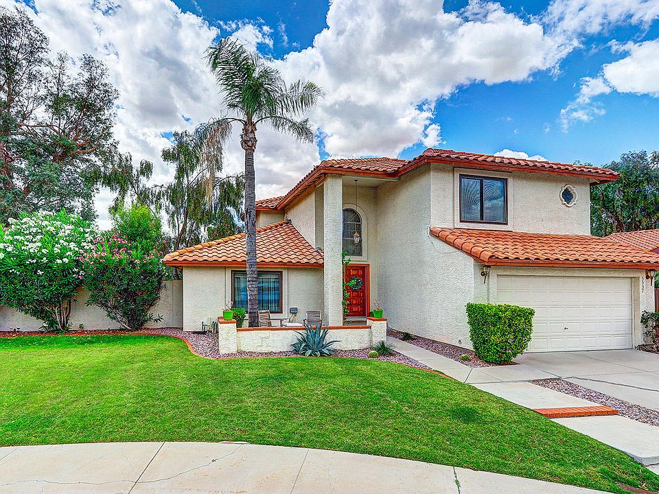 1st image of 5537 E Beverly Ln