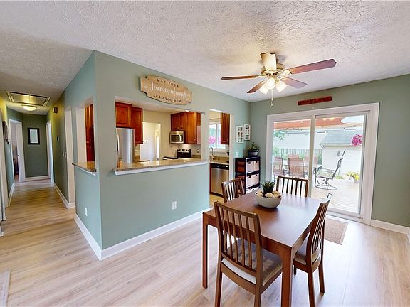 5th image of 583 Saint Lawrence Blvd