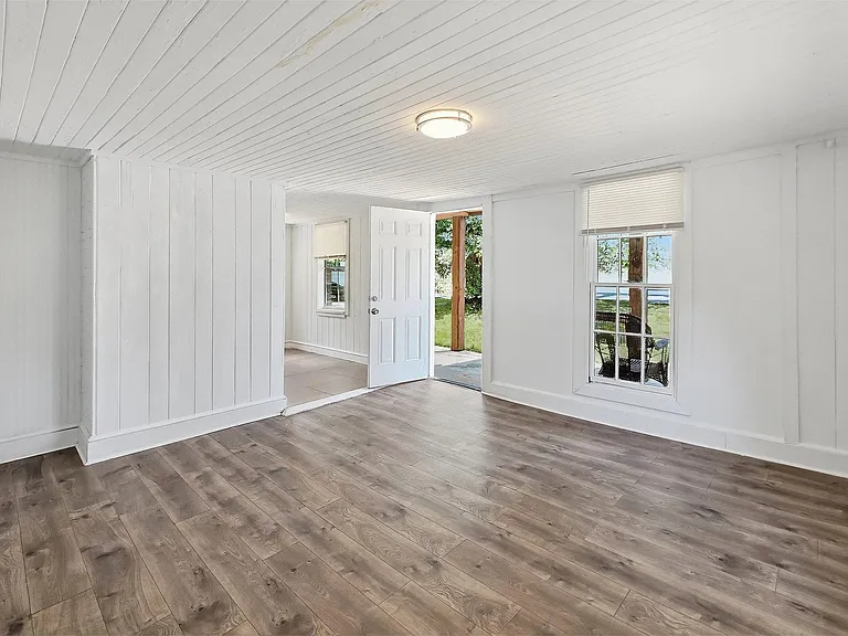 1547 Joyner Ave SE — Photo 5