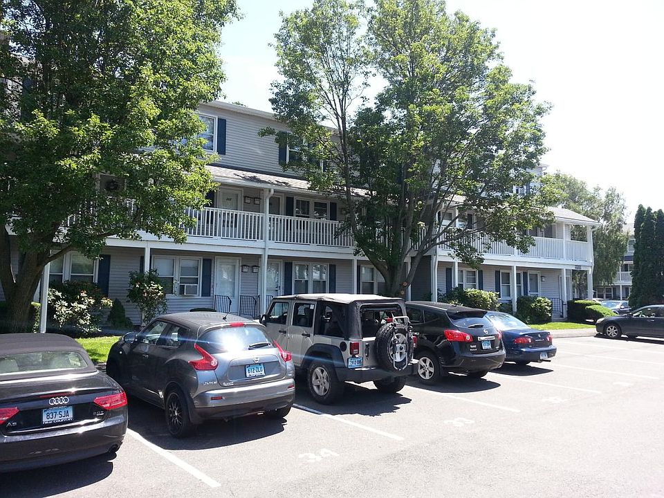 Building 150 Unit 300