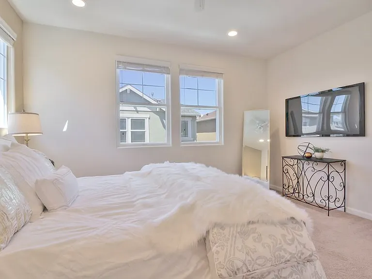 2913 Pescadero Ter — Photo 21