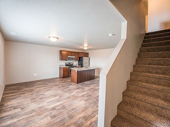 2nd image of 14407 S Ashburn Way