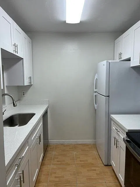 2 bed, 2.0 bath, 1041 sqft, $2,100 — Photo 4