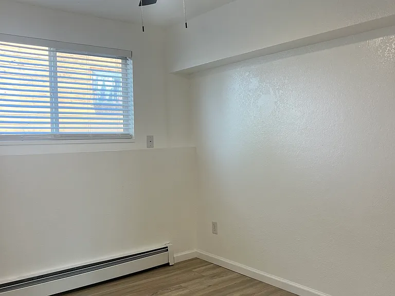 2514 Hill Ave #1 — Photo 4