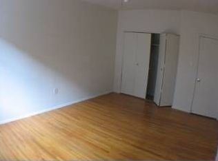 211 E 95th St, Brooklyn, NY 11212