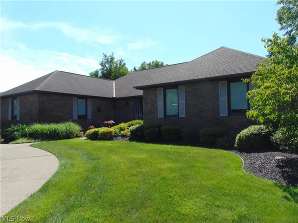 2090 Ridgebury Dr, Painesville, OH 44077