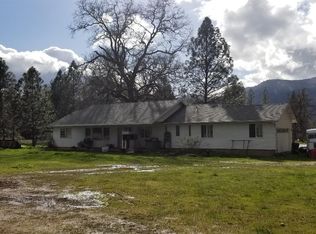 425 Pleasant Creek Rd, Rogue River, OR 97537