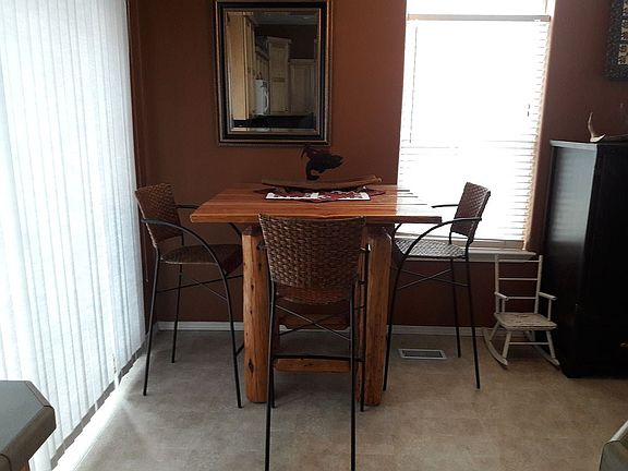 Dining area and sliding door