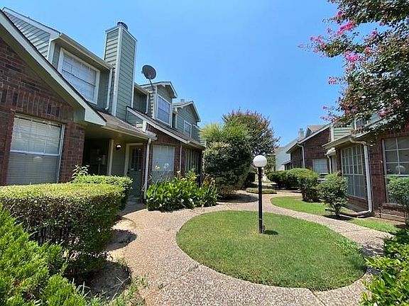 2nd image of 55 E Park West Dr