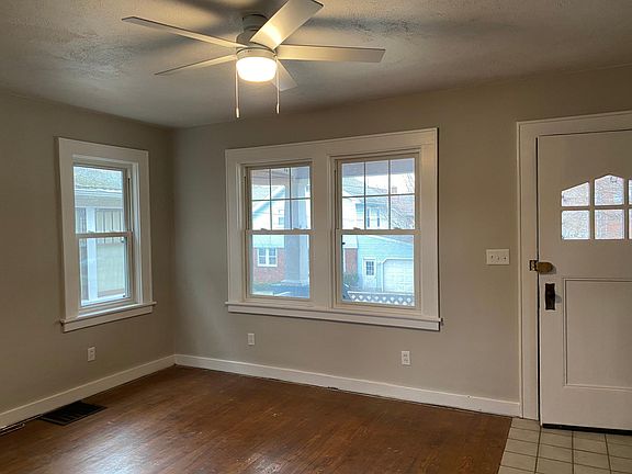 3rd image of 1155 W 25th St