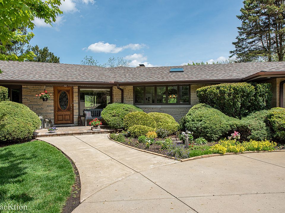 1st image of 4225 Evergreen Dr
