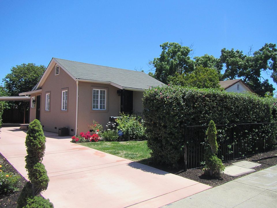 1st image of 2246 Capitol Ave #B