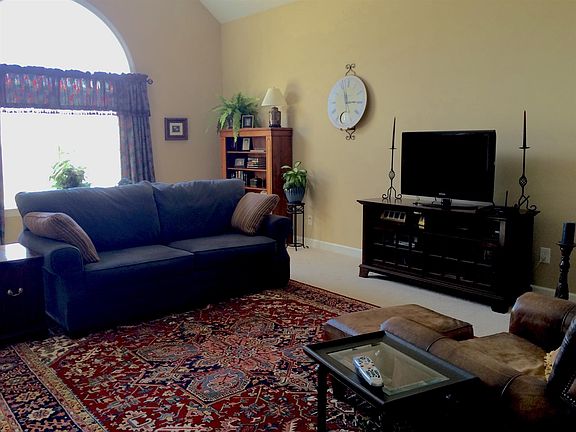 4th image of 814 Ronald Dr