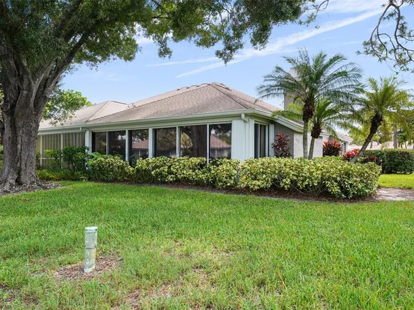 5445 Champagne #72, Sarasota, FL 34235