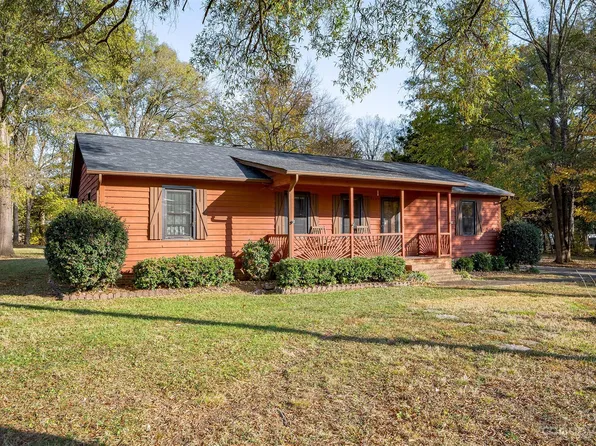 317 Woodside Dr, Harrisburg, NC 28075
