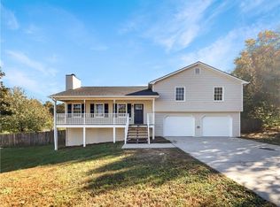 1235 Willow Dr, Auburn, GA 30011