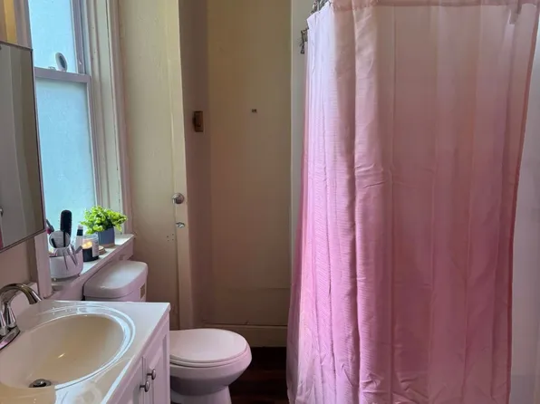 238 S Pershing Ave APT 1, York, PA 17401