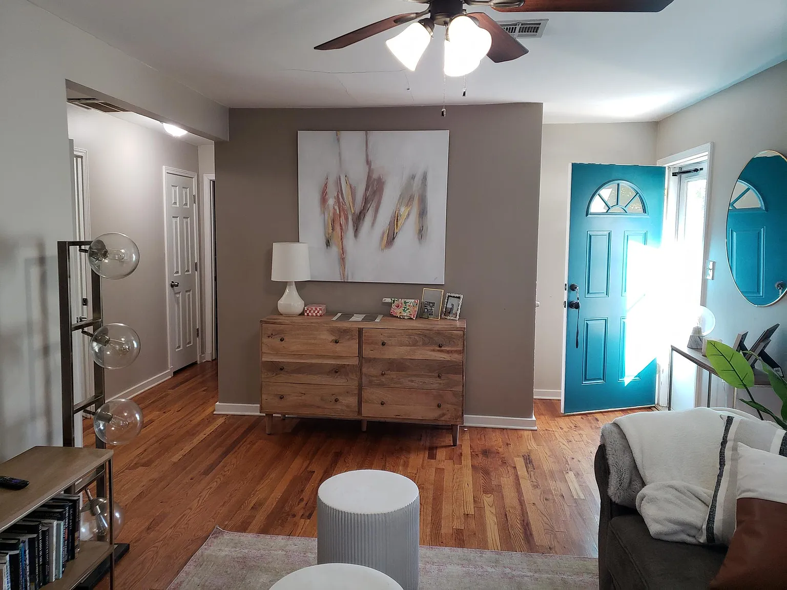 2 bed, 1000 sqft, $1,400 — Photo 4