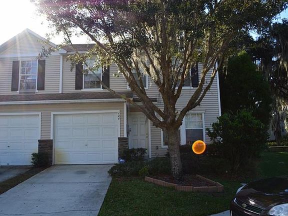 2nd image of 104 Woodknoll Pl
