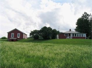 1385 Royalton Hill Rd, South Royalton, VT 05068