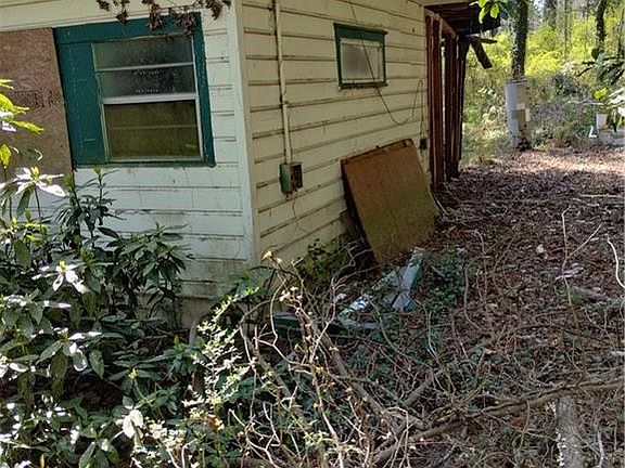 5th image of 2482 Stone Rd